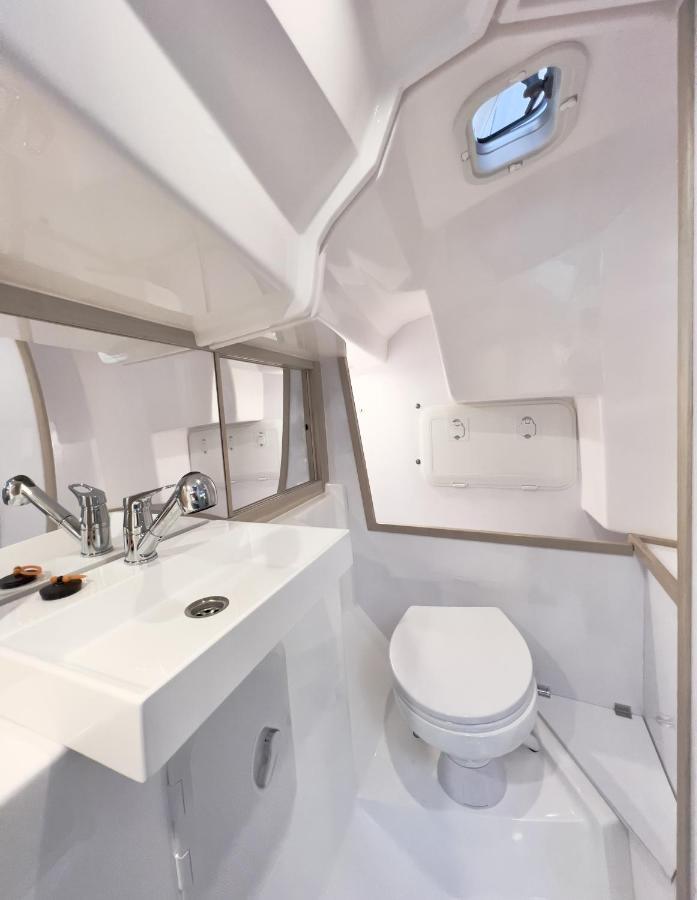 Hausboot Segelyacht Nui Hotel Burgtiefe auf Fehmarn Bagian luar foto